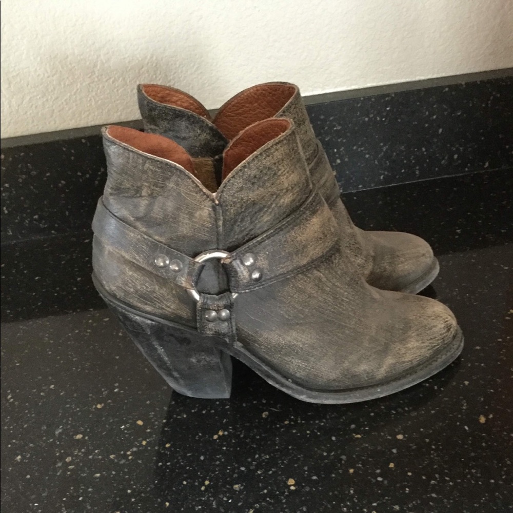 Dan Post Josey booties / ankle boots. Size 9.5.